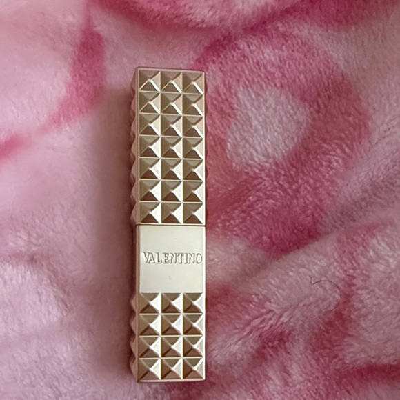 Valentino lipstick - Picture 3 of 4